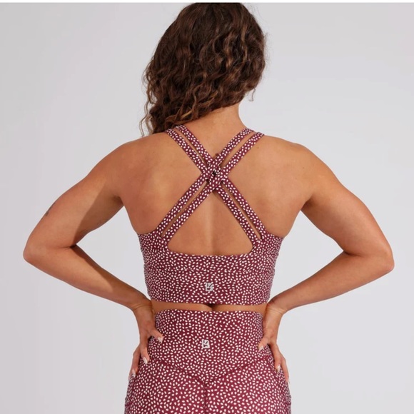 NWT BuffBunny Sports Bra - Dark REd Bossy Print Sz Medium - Picture 2 of 9